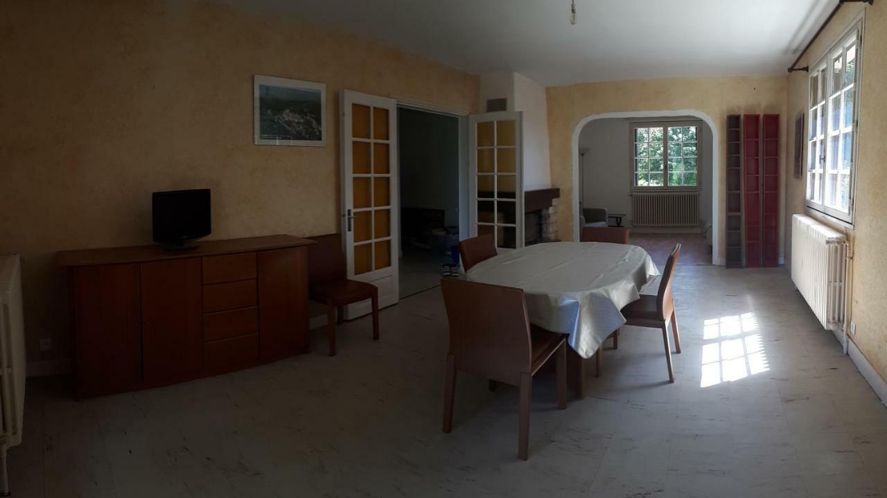 Location de vacances à Gourdon en Bouriane  Esterno foto